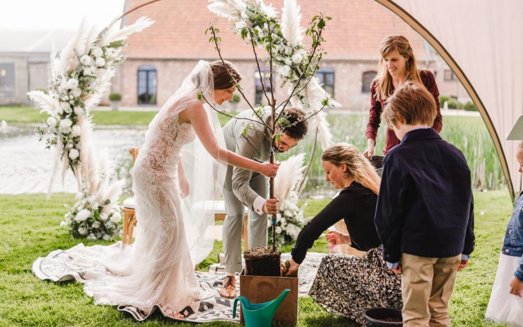 Boom planten ceremonie huwelijk ritueel